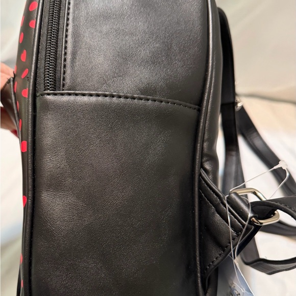 Betty Boop Sexy legs Backpack Purse - Picture 4 of 8